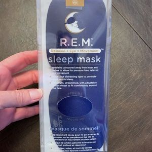 REM sleep mask